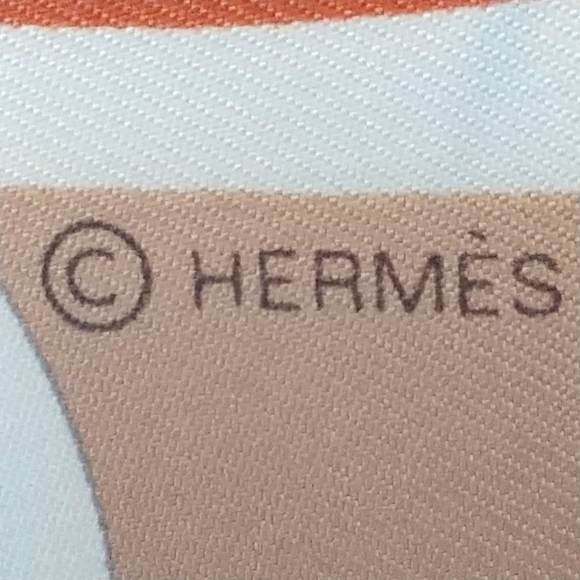 HERMES Carre 90 Scarves - Picture 7 of 7